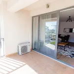 B&v 203 Coresi - Stylish Near Mall Apartment *