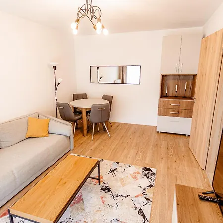 B&v 203 Coresi - Modern Flat With Parking Apartamento *