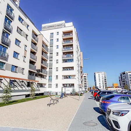 B&v 203 Coresi - Modern Flat With Parking * Braşov