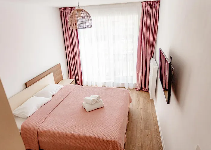 B&v 203 Coresi - Elegant Mountain Retreat